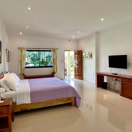 Strutz Art Garden Resort Bangued Екстер'єр фото