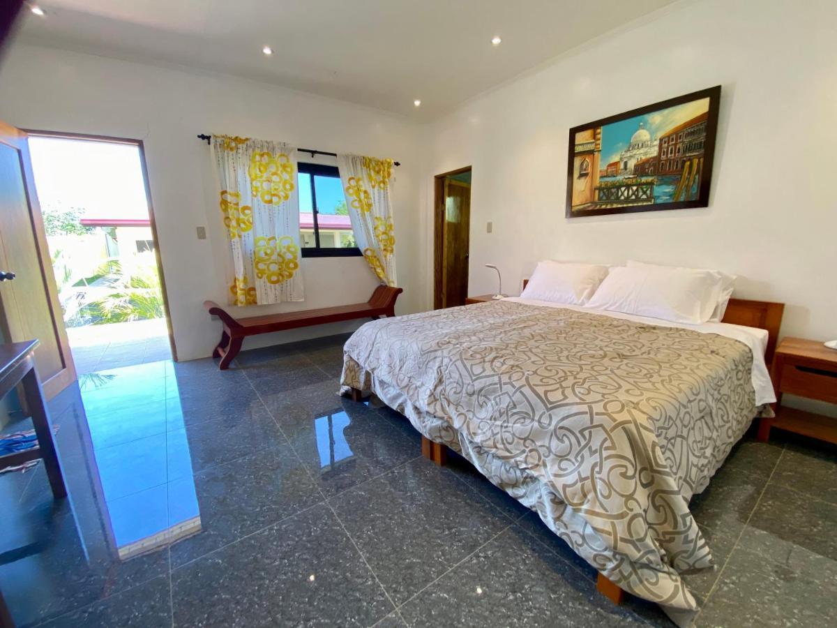 Strutz Art Garden Resort Bangued Екстер'єр фото