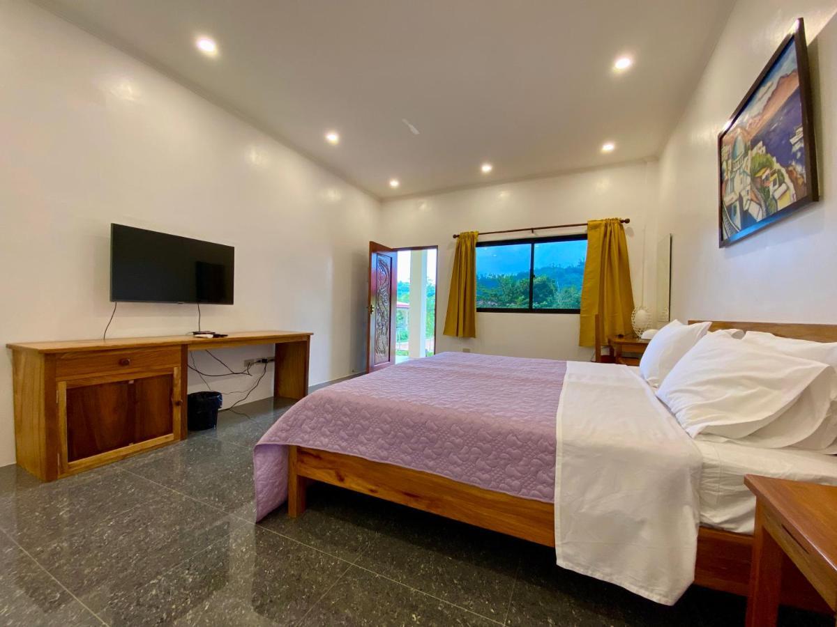 Strutz Art Garden Resort Bangued Екстер'єр фото