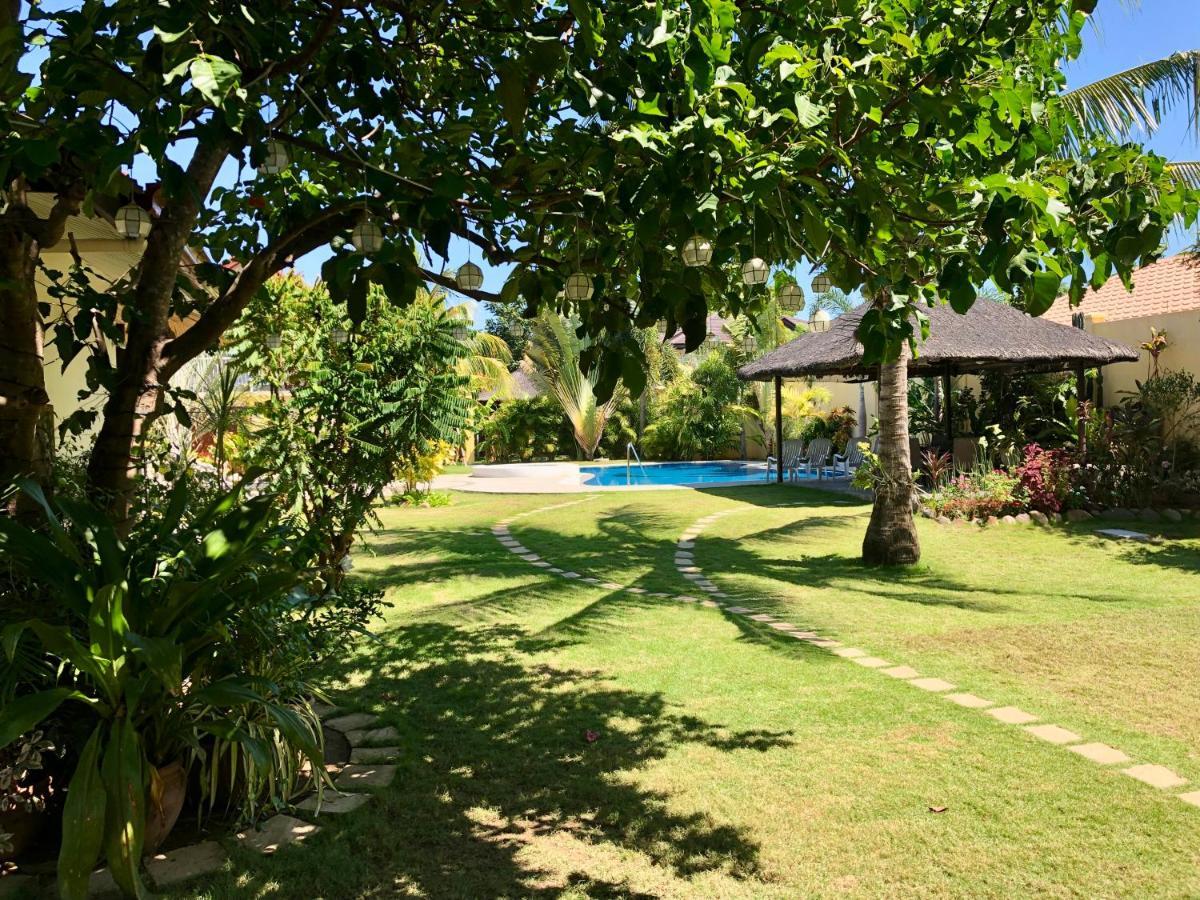 Strutz Art Garden Resort Bangued Екстер'єр фото