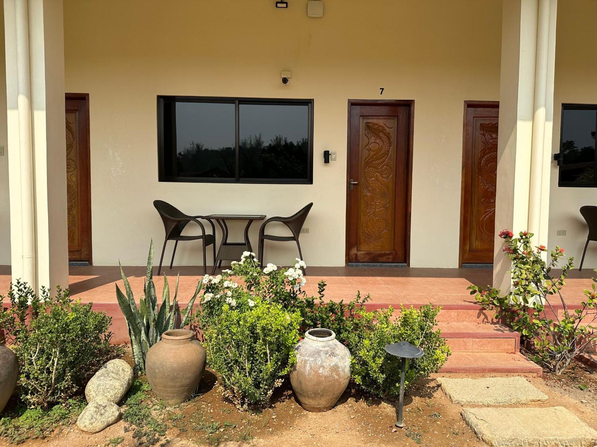 Strutz Art Garden Resort Bangued Номер фото